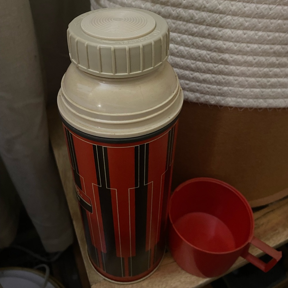 Vintage Thermos bottle - Picture 10 of 16